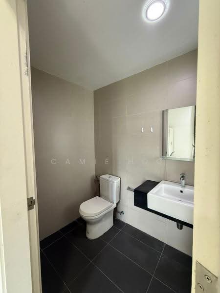 Kondominium untuk Dijual di Altitude 236 - Camie Hoo - Bathroom - PropertyGuru.com.my