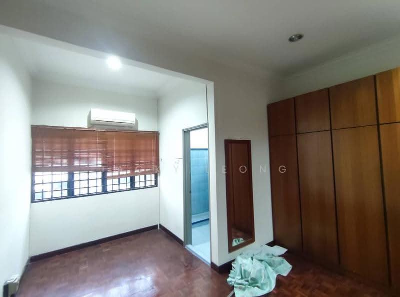 Rumah Teres 2-Tingkat untuk Dijual di Seksyen 19 (Petaling Jaya) - Jacky Leong - Bedroom - PropertyGuru.com.my
