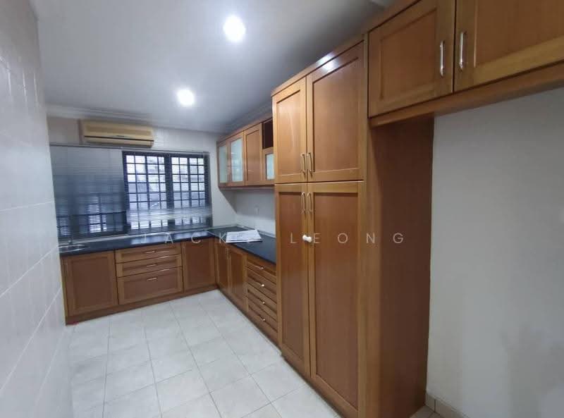 Rumah Teres 2-Tingkat untuk Dijual di Seksyen 19 (Petaling Jaya) - Jacky Leong - Kitchen - PropertyGuru.com.my