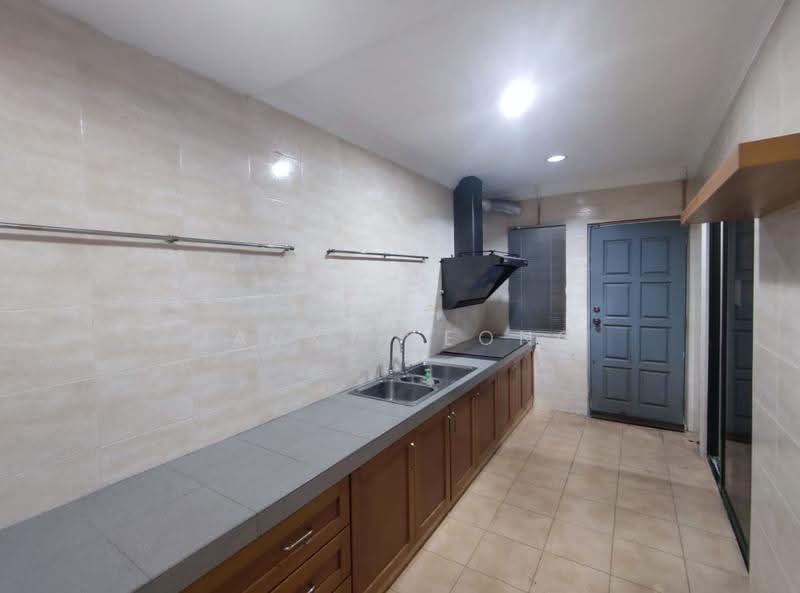 Rumah Teres 2-Tingkat untuk Dijual di Seksyen 19 (Petaling Jaya) - Jacky Leong - Kitchen - PropertyGuru.com.my