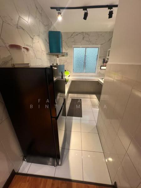 Rumah Flat untuk Dijual di Flat PKNS Seksyen 8 - Faliyana binti Muda - PropertyGuru.com.my