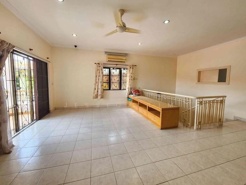 Bungalow House untuk Dijual di Taman Bukit Mewah (Kajang) - Jessica Lim - Living Room - PropertyGuru.com.my