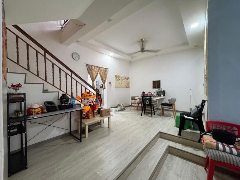 Rumah Teres 2-Tingkat untuk Dijual di Taman Johor Jaya (Johor Bahru) - Grace Lau - Living Room - PropertyGuru.com.my