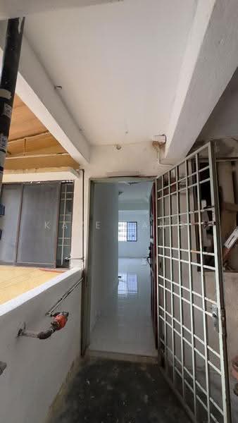 Rumah Flat untuk Dijual di Taman Gambier - Kaze Kang - Entrance - PropertyGuru.com.my