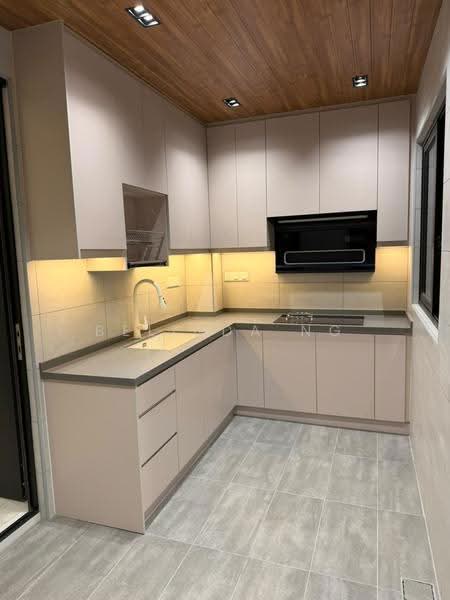 Condominium for Rent at LaCosta @ Sunway South Quay - Belinda Ng - Kitchen - PropertyGuru.com.my