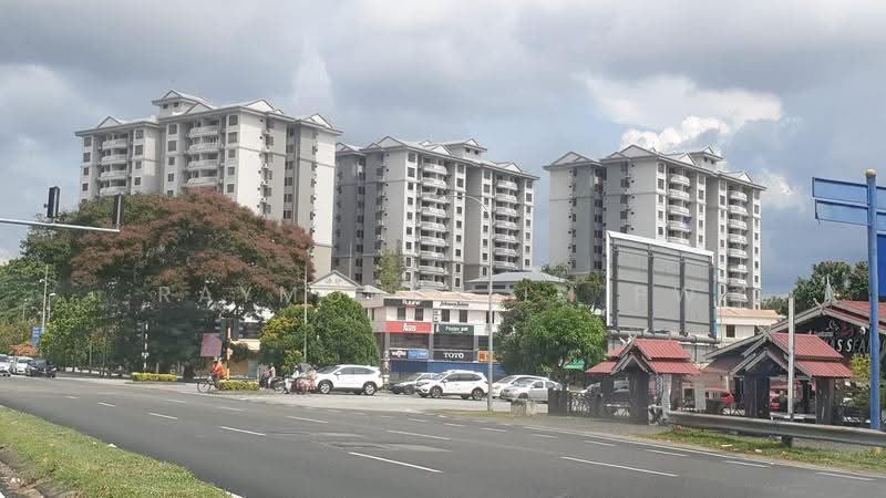 Condominium for Rent at Cheng Heights - Raymond Lim PW - Exterior - PropertyGuru.com.my