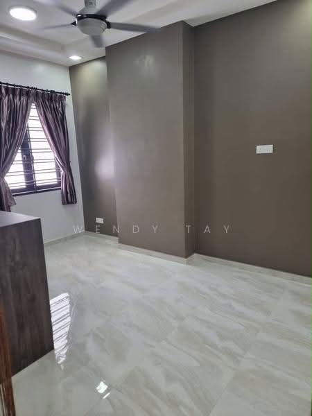 Rumah Teres 2.5-Tingkat untuk Dijual di Setia Tropika (Johor Bahru) - Wendy Tay - PropertyGuru.com.my