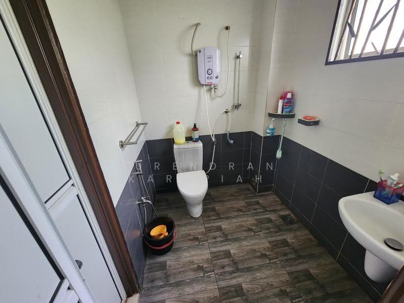 Semi-Detached House for Sale in Taman Sejahtera (Klang) - Surendran Karapiah - PropertyGuru.com.my
