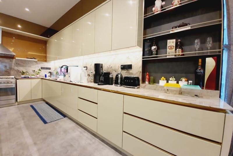 Semi-Detached House for Sale in Subang Bestari (Shah Alam) - Jessica Lim - Kitchen - PropertyGuru.com.my