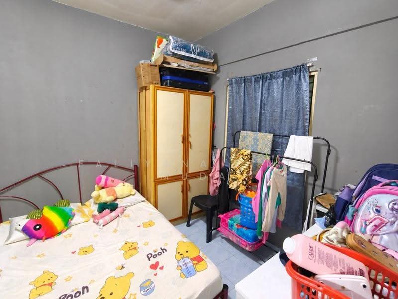 Pangsapuri untuk Dijual di Pangsapuri Laksamana - Faliyana binti Muda - PropertyGuru.com.my