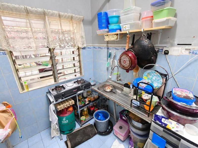Pangsapuri untuk Dijual di Pangsapuri Laksamana - Faliyana binti Muda - PropertyGuru.com.my