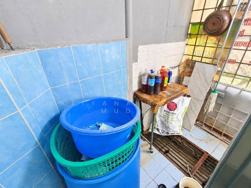 Pangsapuri untuk Dijual di Pangsapuri Laksamana - Faliyana binti Muda - PropertyGuru.com.my
