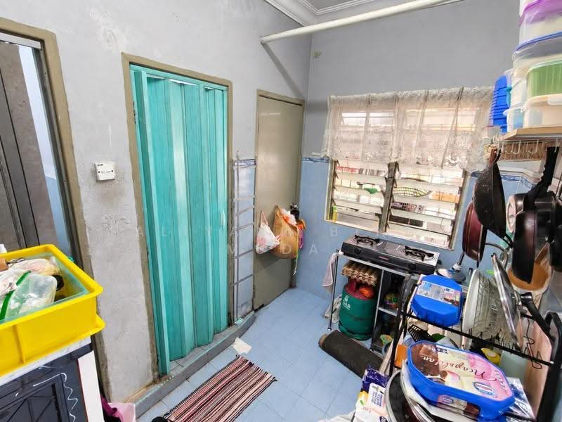 Pangsapuri untuk Dijual di Pangsapuri Laksamana - Faliyana binti Muda - PropertyGuru.com.my