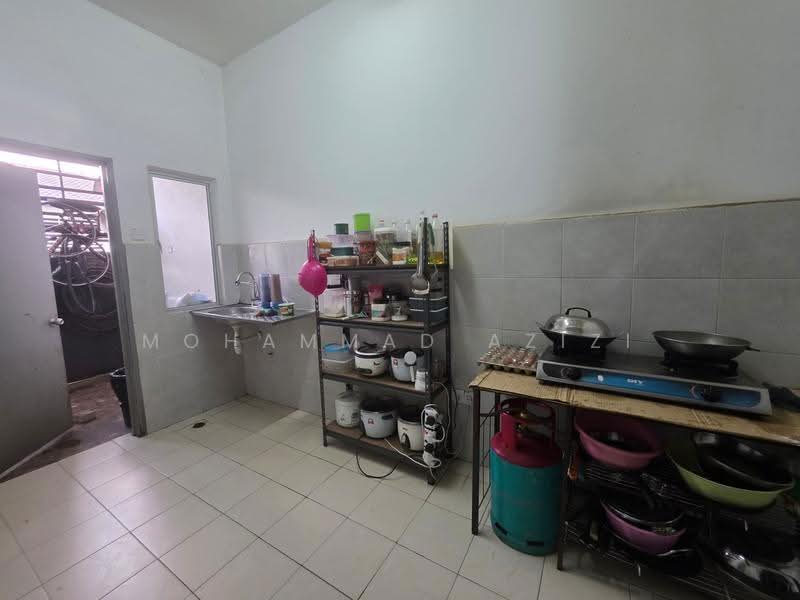 Rumah Teres untuk Dijual di Kuantan (Pahang) - Mohammad Azizi - Kitchen - PropertyGuru.com.my