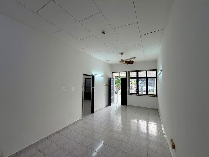 Terraced House for Sale in Taman Daya (Johor Bahru) - Grace Lau - Living Room - PropertyGuru.com.my