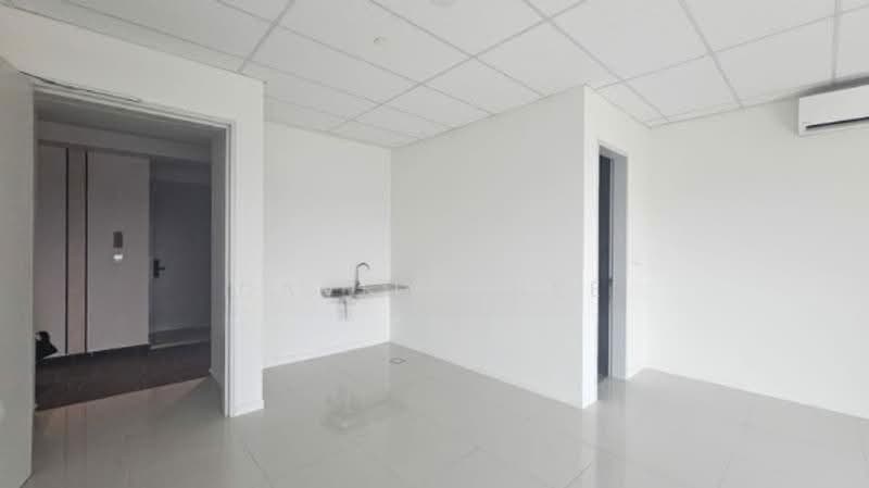 Service Residence for Sale at Edelweiss @ Tropicana Gardens - David Chee - Interior - PropertyGuru.com.my