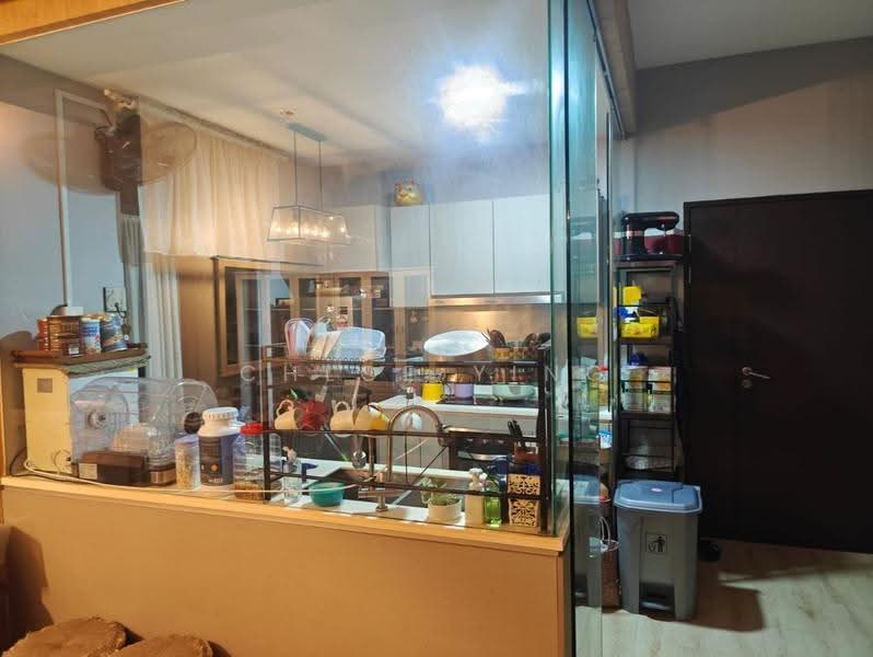 Service Residence for Sale at Crescent Bay Suites (Teluk Bayu) - Chloe Ying - Kitchen - PropertyGuru.com.my