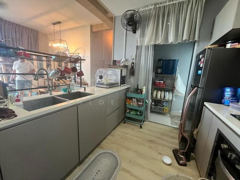 Service Residence for Sale at Crescent Bay Suites (Teluk Bayu) - Chloe Ying - Kitchen - PropertyGuru.com.my