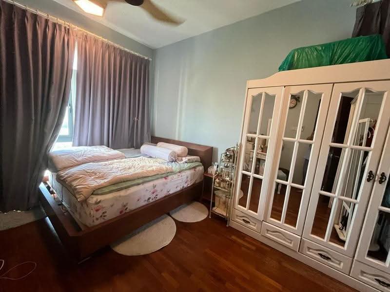 Service Residence for Sale at Crescent Bay Suites (Teluk Bayu) - Chloe Ying - Bedroom - PropertyGuru.com.my