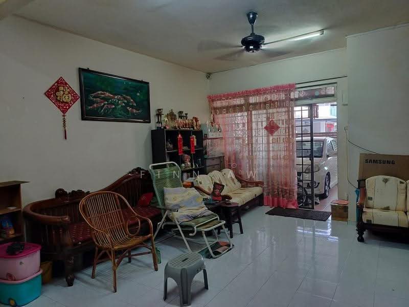 2-storey Terraced House for Sale in Saleng (Senai) - Finn Aw - Living Room - PropertyGuru.com.my