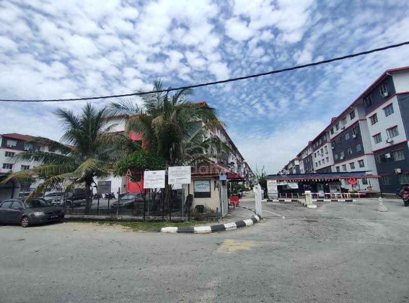 Apartment for Sale at Pangsapuri Seri Saujana - Sarah Wong - Exterior - PropertyGuru.com.my
