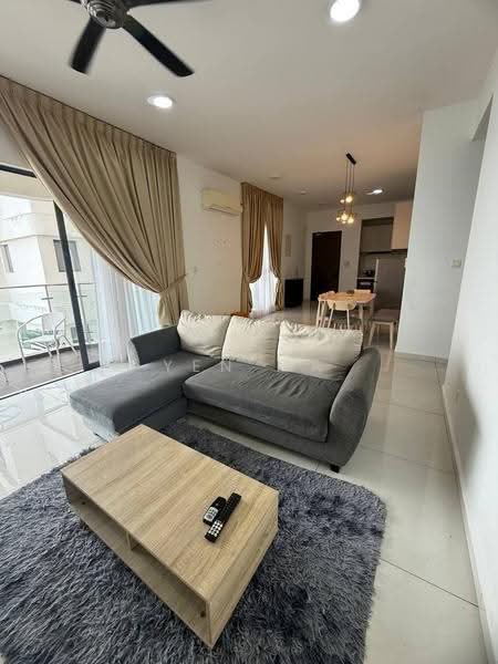 Condominium for Rent at Royal Strand @ Country Garden Danga Bay - Yen Ma - Living Room - PropertyGuru.com.my