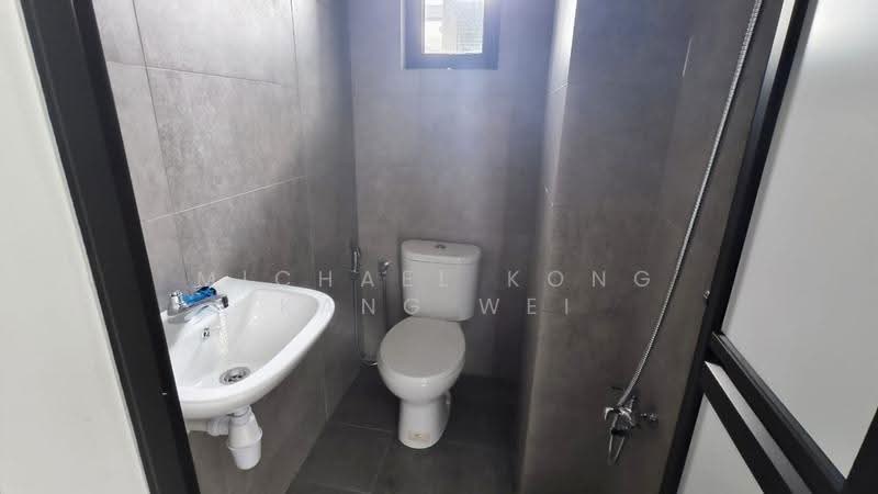 Kondominium untuk Dijual di Aetas Damansara - Michael Kong Kang Wei - Bathroom - PropertyGuru.com.my