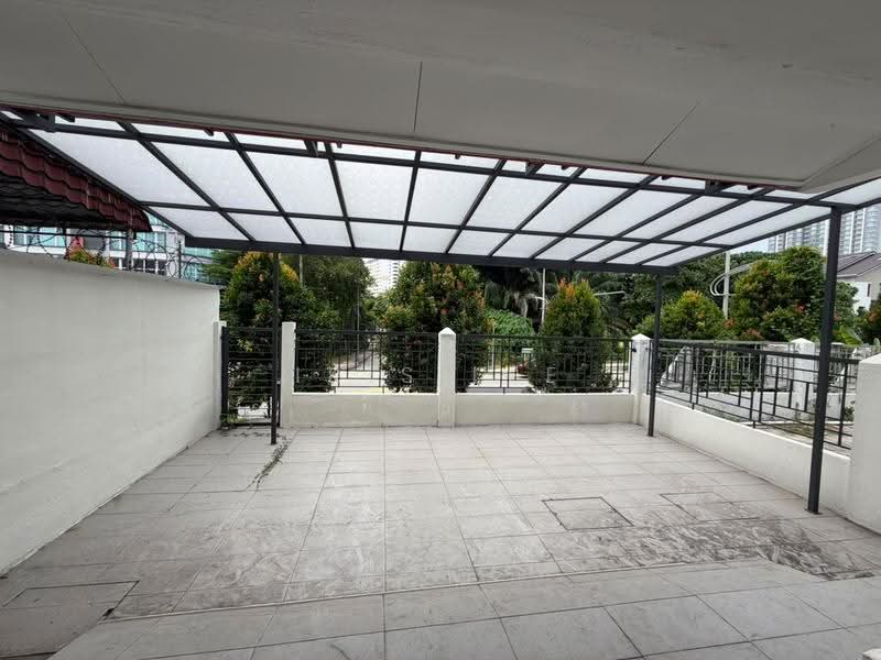 Rumah Teres untuk Disewa di Petaling Jaya (Selangor) - Iris Lee - Exterior - PropertyGuru.com.my