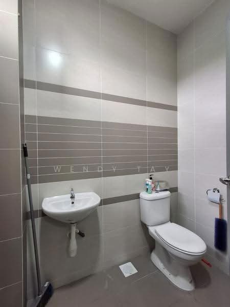 Condominium for Rent at The Seed Taman Sutera Utama - Wendy Tay - Bathroom - PropertyGuru.com.my