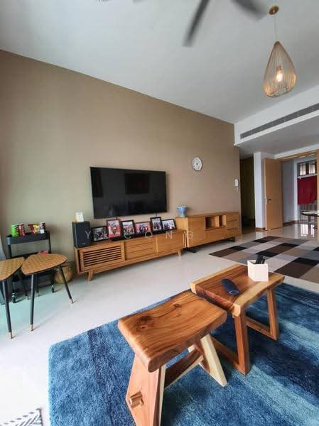 Kediaman Servis untuk Dijual di Southern Marina Residences - Yucong . - Living Room - PropertyGuru.com.my