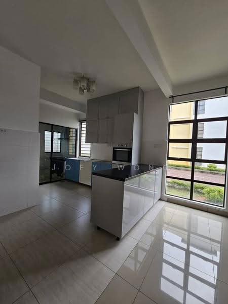 Rumah Bandar untuk Disewa di 16 Sierra (Puchong) - Joey Wong - Kitchen - PropertyGuru.com.my
