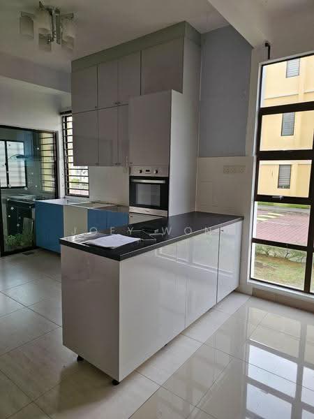 Rumah Bandar untuk Disewa di 16 Sierra (Puchong) - Joey Wong - Kitchen - PropertyGuru.com.my