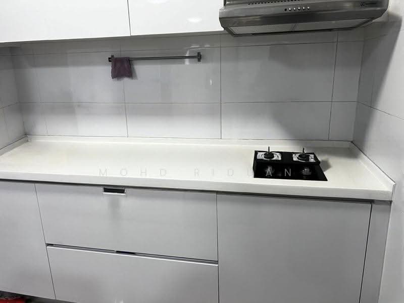 Service Residence for Sale at H2O Residences - Mohd Riduan - Kitchen - PropertyGuru.com.my