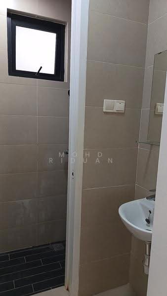 Service Residence for Sale at H2O Residences - Mohd Riduan - Bathroom - PropertyGuru.com.my