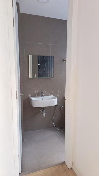 Service Residence for Sale at H2O Residences - Mohd Riduan - Bathroom - PropertyGuru.com.my