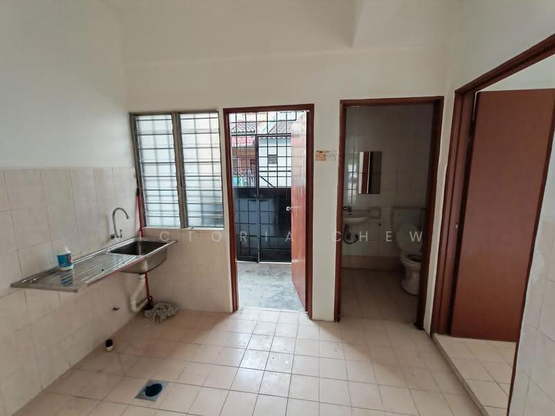 2-storey Terraced House for Rent in Shah Alam (Selangor) - Victoria Chew - Kitchen - PropertyGuru.com.my