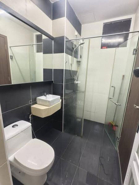 Kediaman Servis untuk Dijual di D'Secret Garden (Pangsapuri Kempas Indah) - Chloe Ying - Bathroom - PropertyGuru.com.my