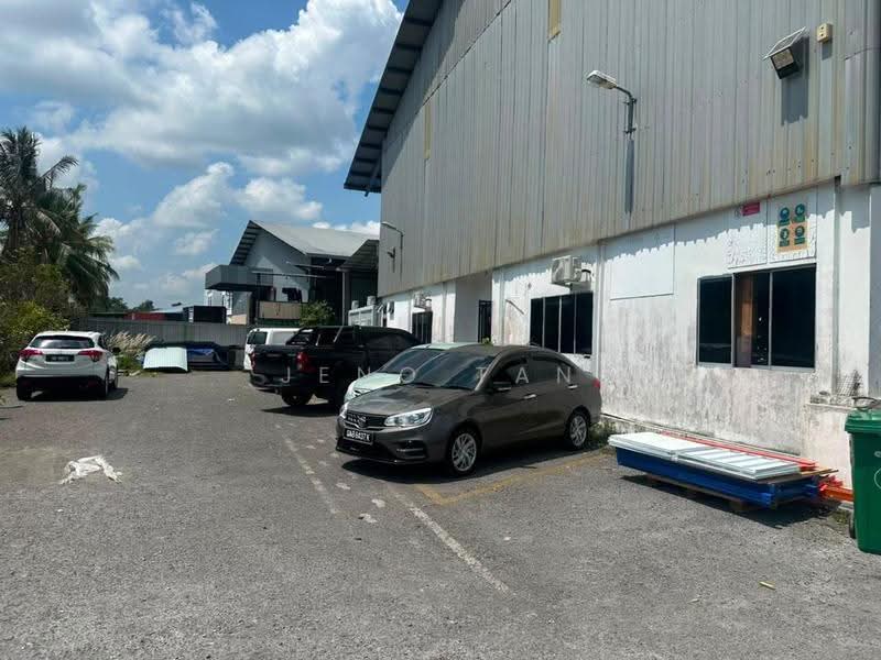 Gudang untuk Disewa di Kuching (Sarawak) - Jeno Tan - Exterior - PropertyGuru.com.my
