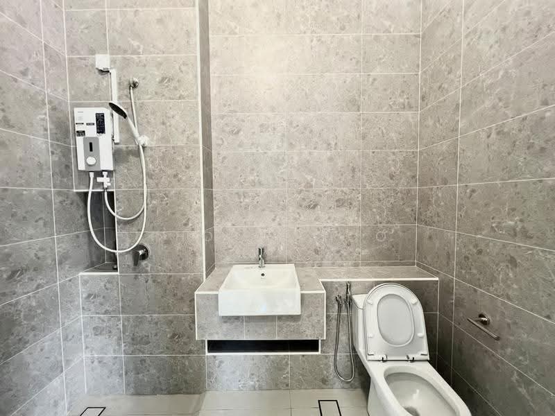 2-storey Terraced House for Rent in Eco Spring (Johor Bahru) - Phoebe Foo - Bathroom - PropertyGuru.com.my