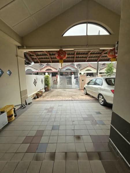 1-storey Terraced House for Sale in Taman Molek (Johor Bahru) - Alicia Lian - Exterior - PropertyGuru.com.my