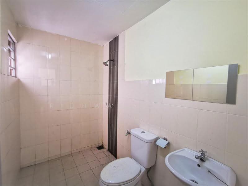 Kondominium untuk Dijual di Symphony Heights (Simfoni Heights) - Ridhwan Razak - Bathroom - PropertyGuru.com.my