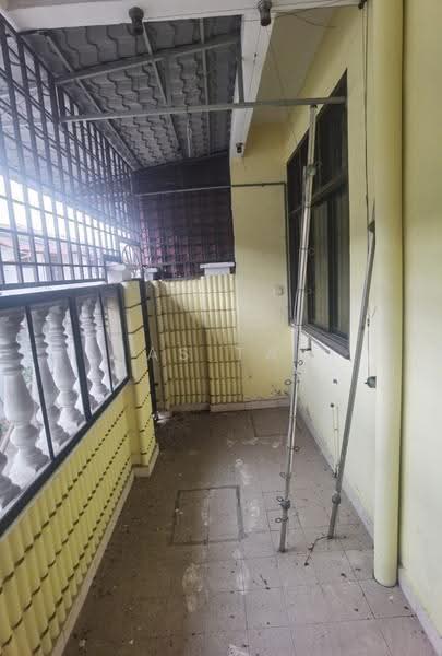 Rumah Teres 2-Tingkat untuk Disewa di Taman Johor Jaya (Johor Bahru) - Jas Tay - Balcony - PropertyGuru.com.my