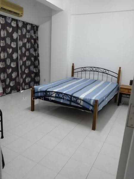 Apartment for Sale at Harbour View - Mohd Riduan - Bedroom - PropertyGuru.com.my