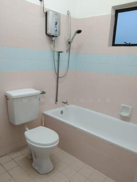 Apartment for Sale at Harbour View - Mohd Riduan - Bathroom - PropertyGuru.com.my