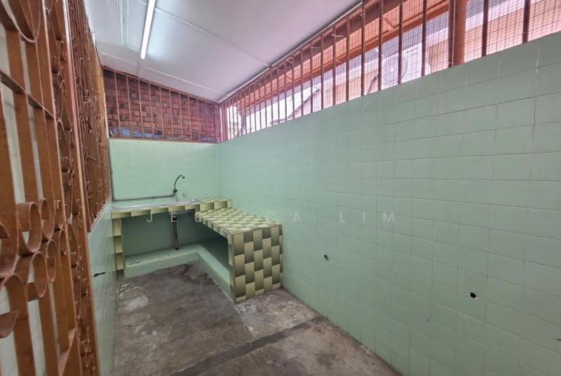 1-storey Terraced House for Sale in Taman Ehsan (Kepong) - Jessica Lim - Kitchen - PropertyGuru.com.my