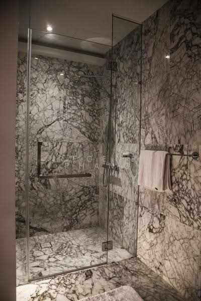 Kediaman Servis untuk Dijual di Vipod Residence - Regene Phang - Bathroom - PropertyGuru.com.my