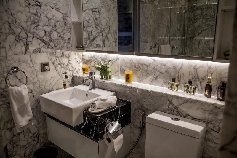 Kediaman Servis untuk Dijual di Vipod Residence - Regene Phang - Bathroom - PropertyGuru.com.my