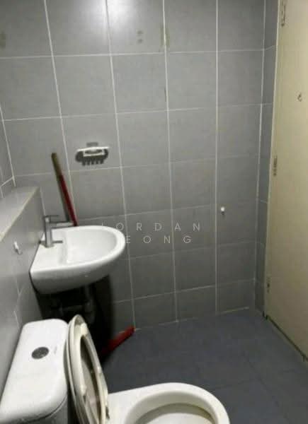 Service Residence for Sale at Flexis @ One South - Jordan Leong - Bathroom - PropertyGuru.com.my