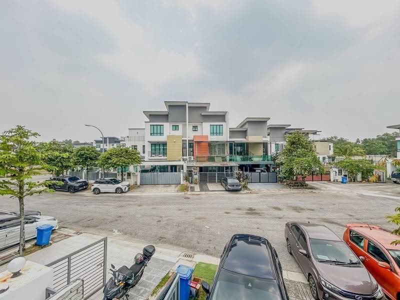 Rumah Teres 2-Tingkat untuk Dijual di Alam Impian (Shah Alam) - Firdaus Husin - PropertyGuru.com.my
