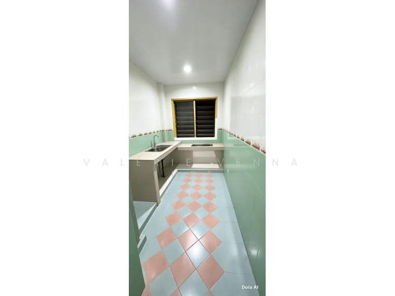 Rumah Flat untuk Dijual di Pangsapuri Ceria - Valerie Venna Hee - Kitchen - PropertyGuru.com.my